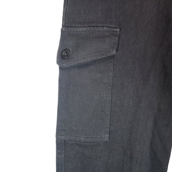 Aritzia Wilfred Free Modern Cargo Pants  in Black - Picture 4 of 10